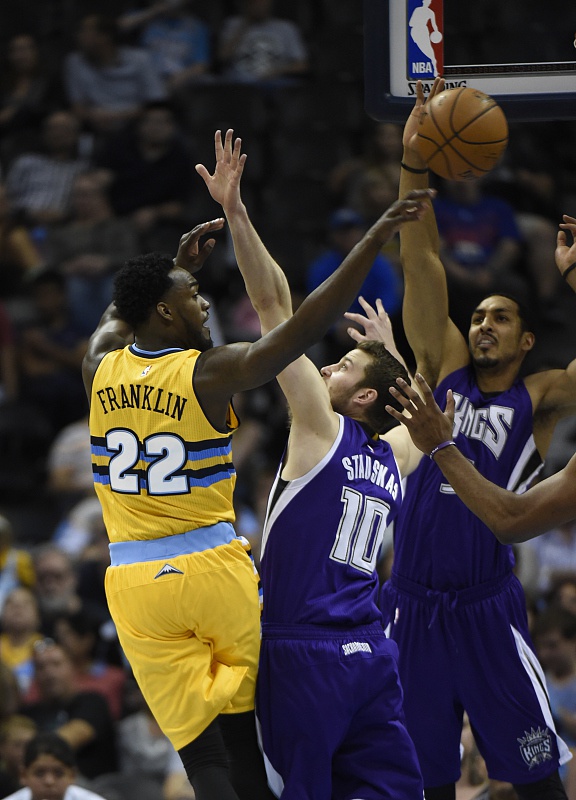 圣埃蒂安新运动员强势加盟,助力球队壮大的简单介绍 圣埃蒂安新运动员强势加盟,助力球队壮大的简单介绍