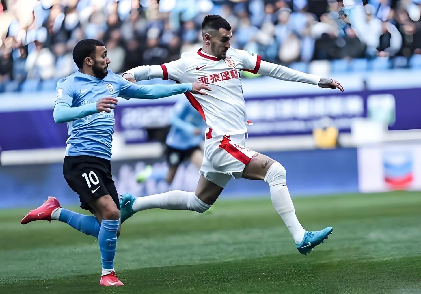 顶级球队大战,胜负未定引人期待 顶级球队大战,胜负未定引人期待