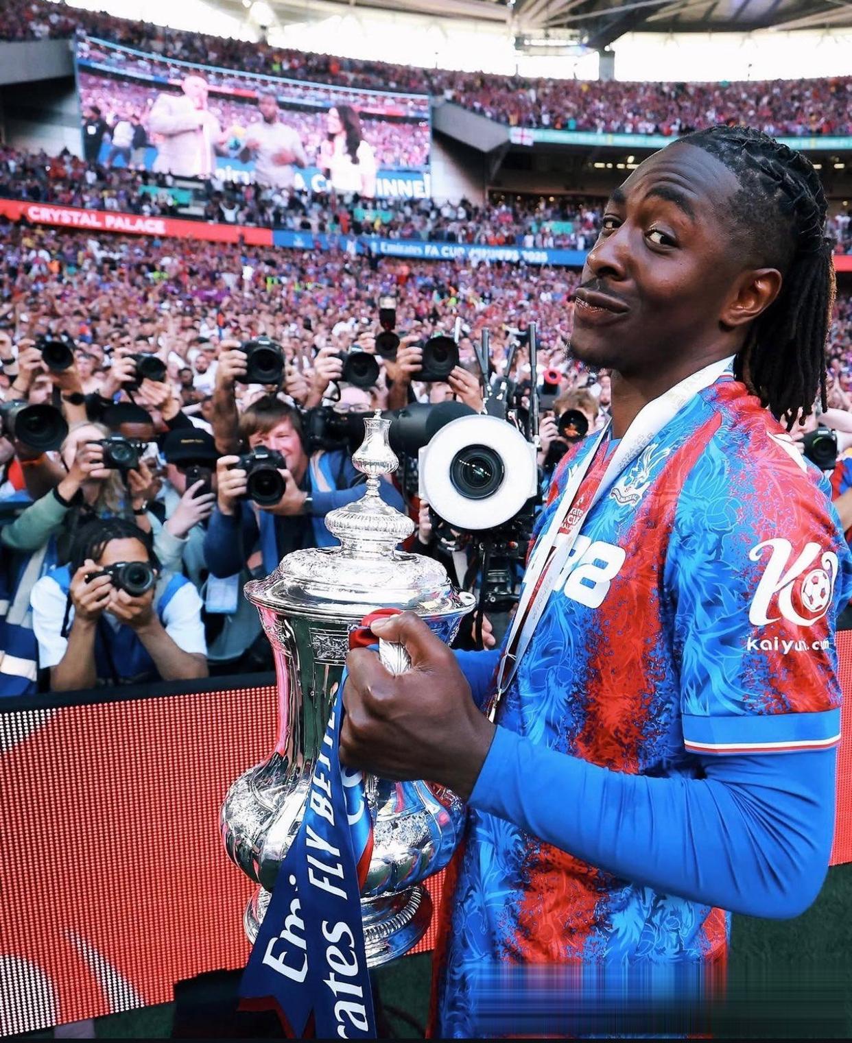 包含狼队主场击败水晶宫,保持不败纪录的词条 包含狼队主场击败水晶宫,保持不败纪录的词条