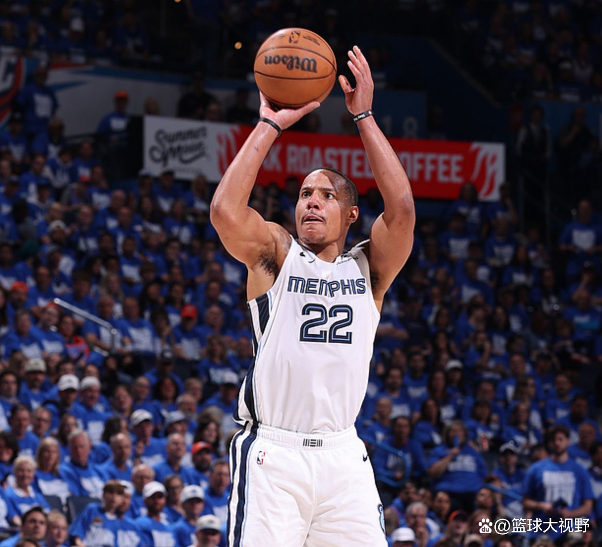 魔术客场击败老鹰,福尼耶三分球出手精准 魔术客场击败老鹰,福尼耶三分球出手精准