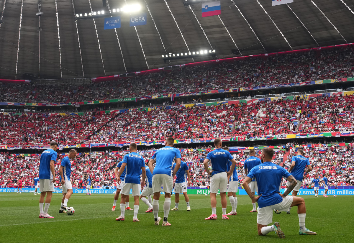 欧洲杯预选赛火爆开战,球队竭尽全力 欧洲杯预选赛火爆开战,球队竭尽全力