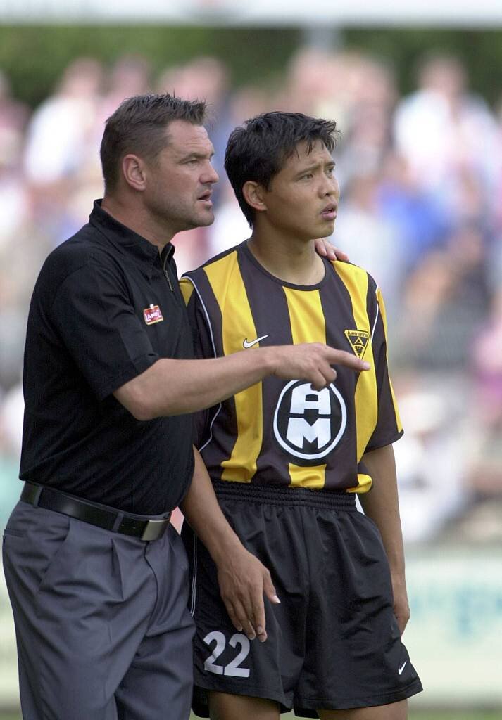 亚琛球员在最新一场比赛中夺冠 亚琛球员在最新一场比赛中夺冠