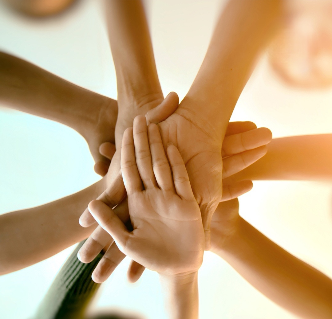 队员之间相互支持，为球队壮大凝聚力