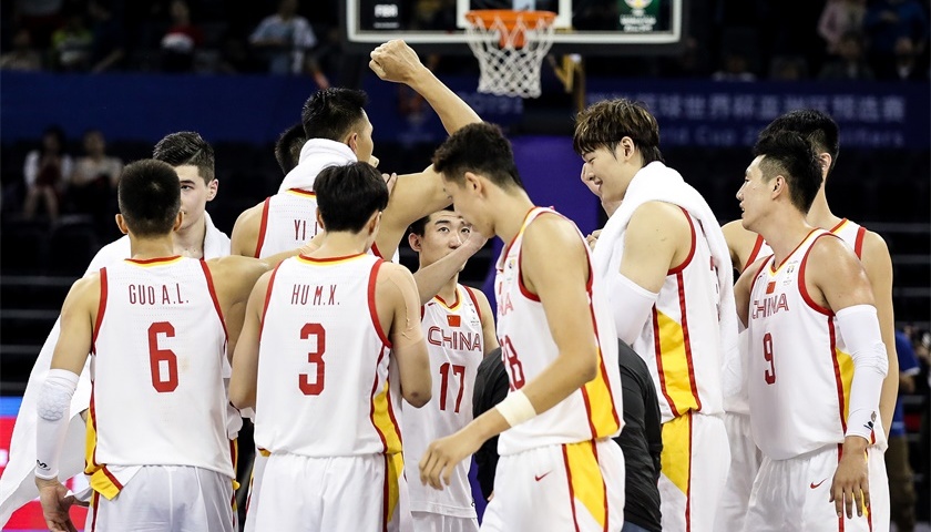 太阳逆转深圳队，欧文扛起全队