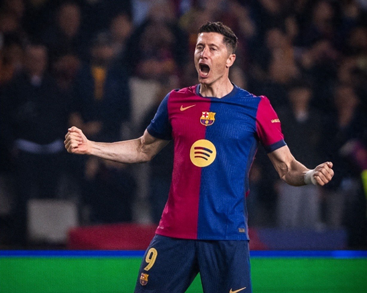 罗马逆转国际米兰，莱万点燃赛场