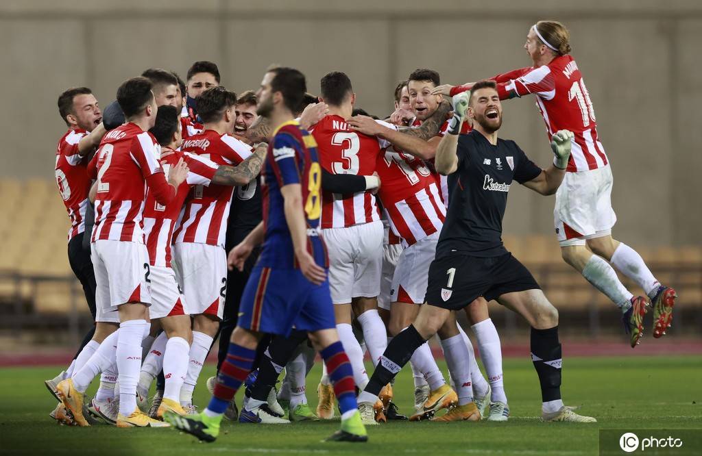 瓦伦西亚惨败，遭遇客场失利