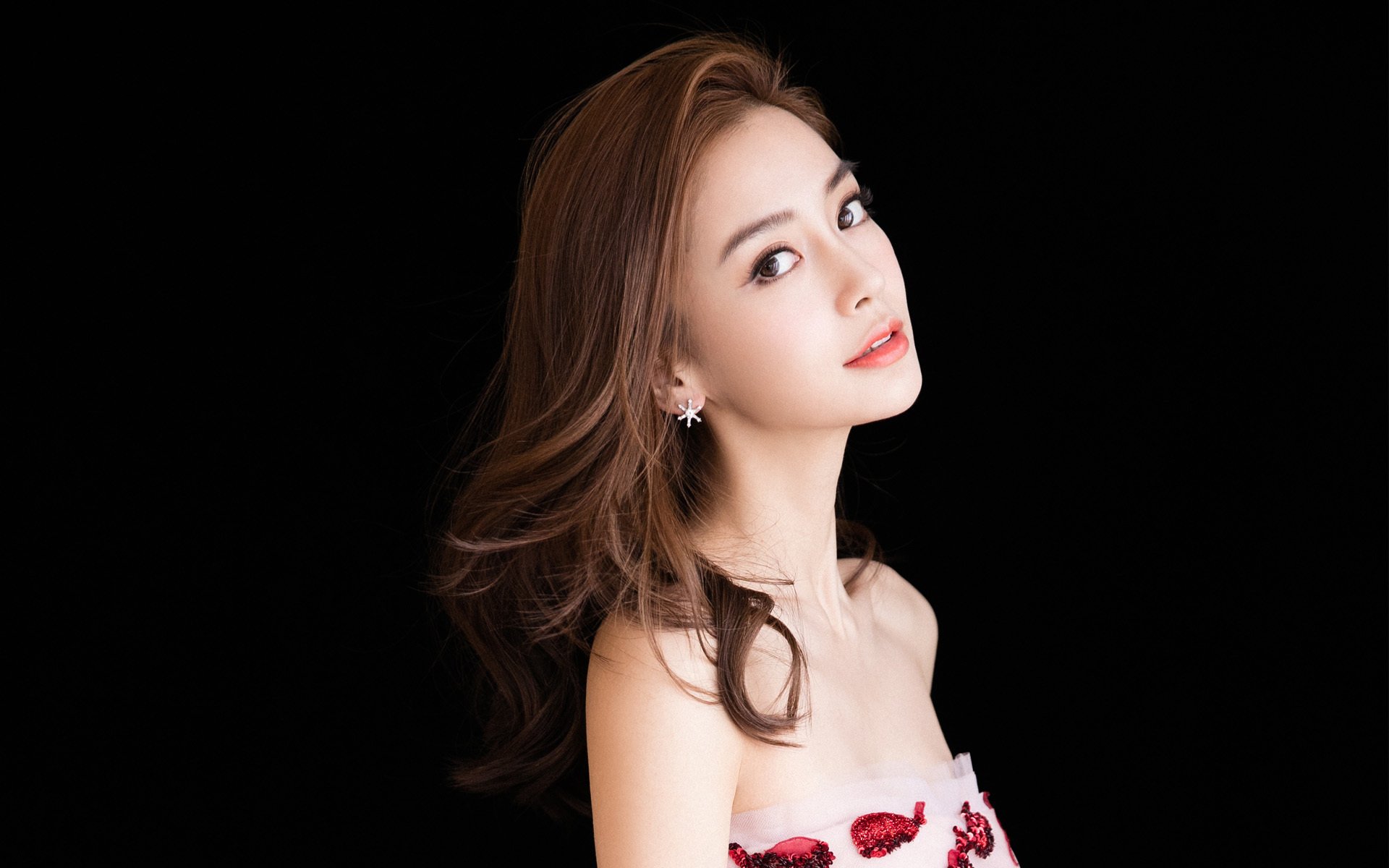 孤胆吉鲁，一记头槌改写两队命运，乌拉圭与摩洛哥的生死战被他一人定义